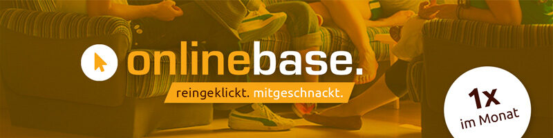 Webbanner "onlinebase": Orange eingetöntes Foto einer churchbase-Gruppe auf einem Sofa